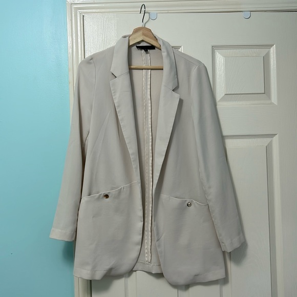 Lightweight Flowy Beige/White Blazer - Picture 1 of 7